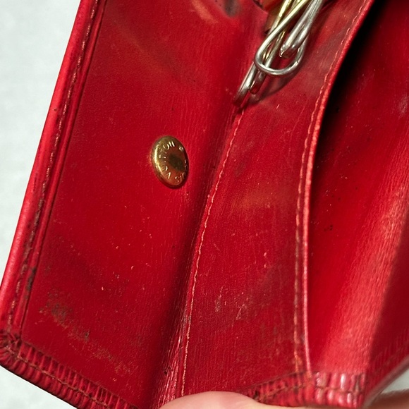 Louis Vuitton Red Key Case Wallet with Snap Closure - Picture 16 of 16